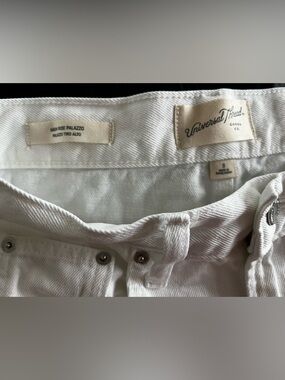 Universal Thread White High-Rise Palazzo Jeans - Wide Leg Denim. Size 8
